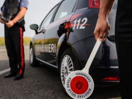 carabinieri-arresto-paletta