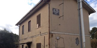 Aprilia, occupa la casa cantoniera: interviene la Polizia Locale