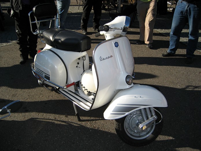 Vespa_Rally_200_Electronic_1974