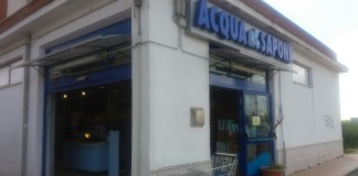 Aprilia, tentato colpo con l’auto ariete da Acqua e Sapone