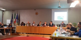 Sabaudia, niente delibere sull’urbanistica: cade di nuovo il numero legale. Lucci: andrò a casa il 4 maggio