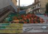 Formia, un giardino fiorito al posto di una grigia scalinata: l’arte urbana di Koinè