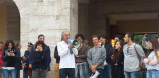 Latina, studenti in piazza. Una protesta per il trasporto pubblico locale. Lbc: disponibili a rivedere la mobilità