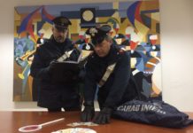 Aprilia, fanno il pieno di gasolio con carte di credito clonate: arrestati