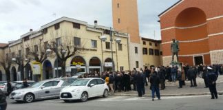 Aprilia, l’ultimo saluto a Benito Murri: i funerali nella chiesa di San Michele Arcangelo