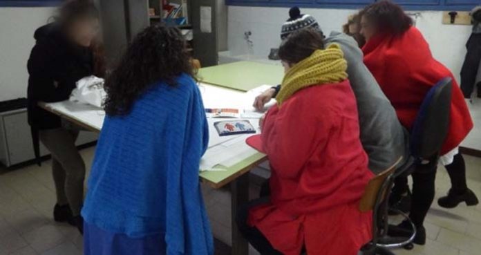 alunni al gelo scuola