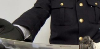 Fondi, colpisce il vicino con una sciabola: arrestato un 47enne