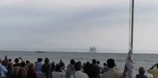 Choc a Terracina, aereo precipita in mare durante l’Air Show. Il video dell’incidente