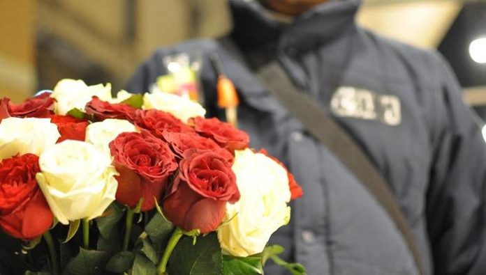 venditore-rose-705x400