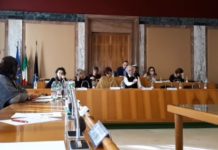 Scuole di Latina gestite dalle suore, l’opposizione minaccia l’occupazione dell’aula consiliare: la misura è colma, il sindaco trovi una soluzione