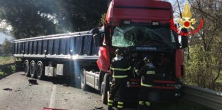 Terracina, spaventoso incidente sull’Appia: due autoarticolati coinvolti all’altezza della Migliara 54