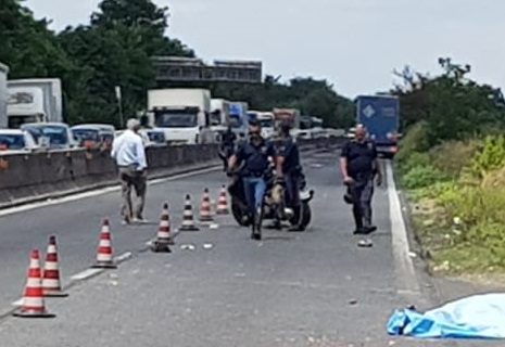 07ed717b-386d-4965-a352-6456db2e9b75