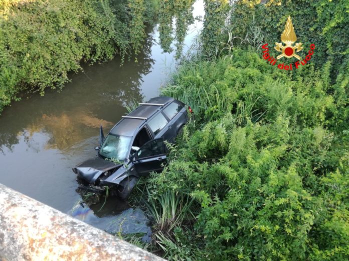 52e92014-e7ce-4c0e-967f-8986975cf1ac