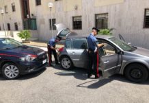 Aprilia, coppia di anziani e guardia giurata aggrediti all’Eurospin per tentata rapina: due arresti