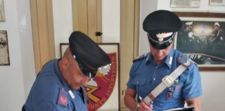 Latina, 50 grammi di hashish e minacce ai carabinieri: denunciati in tre