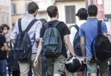Scuola, la Regione punta dritto verso la riapertura del 14 settembre polizia