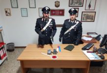 Tentano la rapina all’In’s di Cisterna con guanti e coltelli da macellaio, disarmati e arrestati dai carabinieri