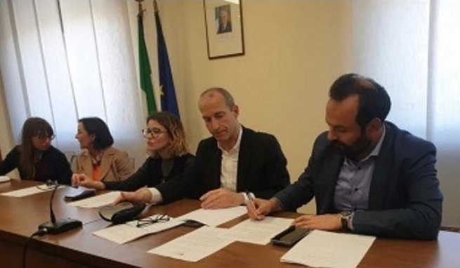 f94d901c-c8d2-414d-a88a-55c347e59939