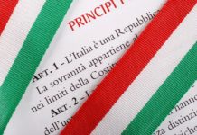 Fondi, la Costituzione italiana agli studenti per la festa della Repubblica costituzione