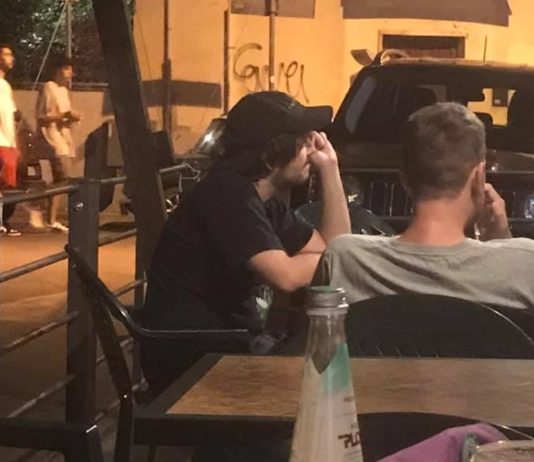 Calcutta alla strada dei pub