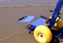 Marina di Latina, passerelle e sedie job per i diversamente abili sedie job