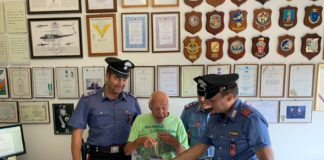 Anziano rapinato, refurtiva subito restituita: fermato ed arrestato l’autore