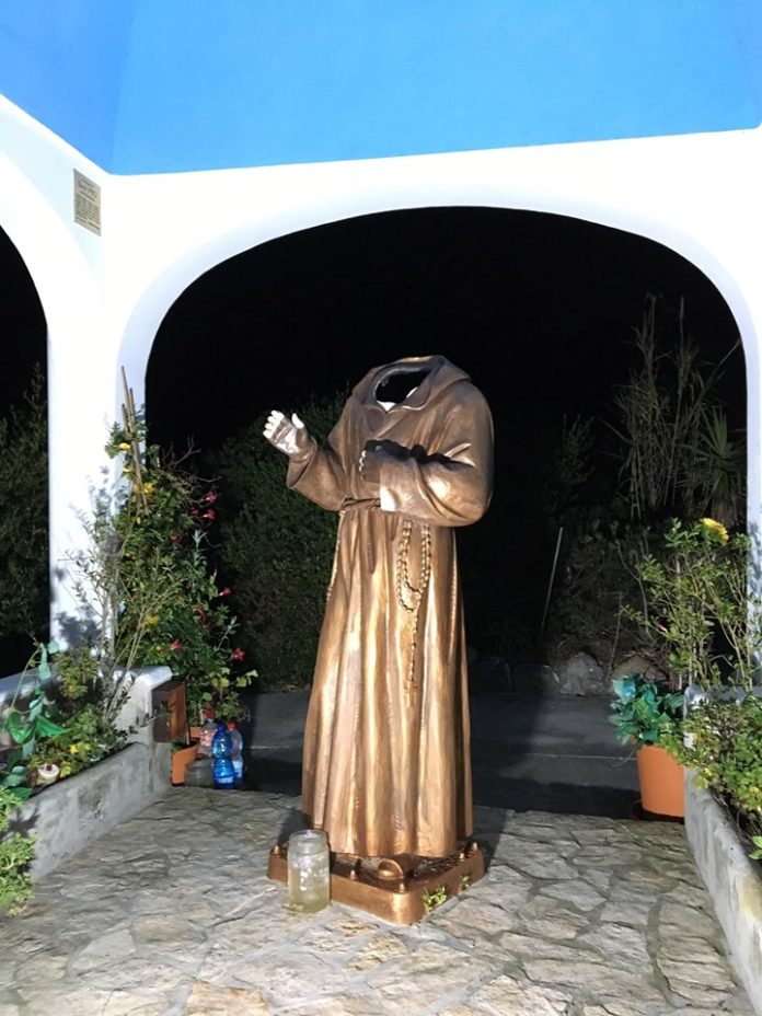 statua-padre-pio-ponza decapitata la statua di Padre Pio