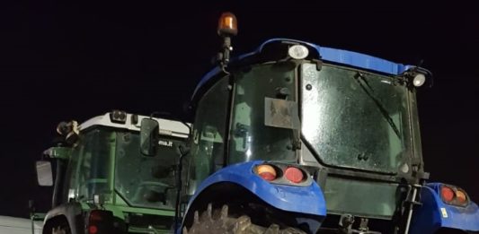 smembravano auto di lusso