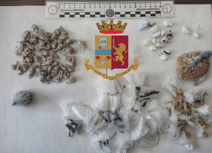 Foto-sequestro-droga-Formia-16.4.2020-4-696x505