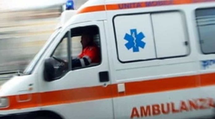 Tragedia a San Felice, anziano ha un malore in spiaggia e muore