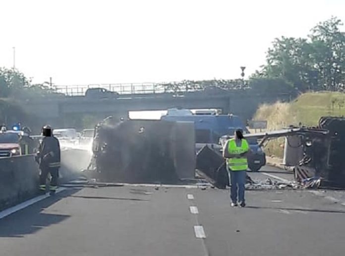 trattore-tagliaerba-tamponato-Pontina-2