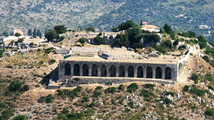 Terracina-Tempio-di-Giove-Anxur