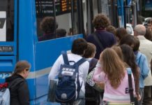 Coronavirus, accordo raggiunto su mezzi pubblici e mascherine a scuola. Si parte