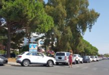 Latina, il drive-in per i tamponi si sposta al Sani. Ed è subito fila