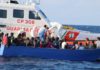 La motovedetta della Guardia costiera di Ponza rientra da Lampedusa: 1200 vite salvate