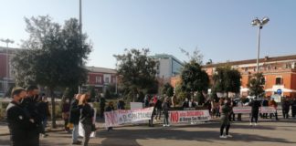 Non bastano le rassicurazioni, residenti di Borgo San Michele in piazza per dire “No” alla discarica