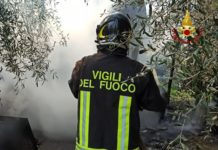 Minturno, incendio in un pollaio. Animali tratti in salvo