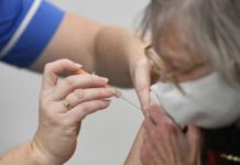 Vaccini over 80, Simeone: vogliamo chiarezza sul servizio a domicilio