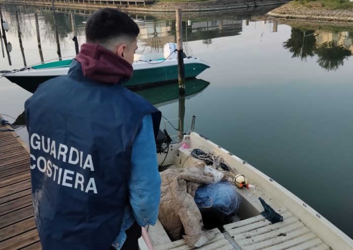 foto sequestro rete illegale Foce Sisto 26.3.2022