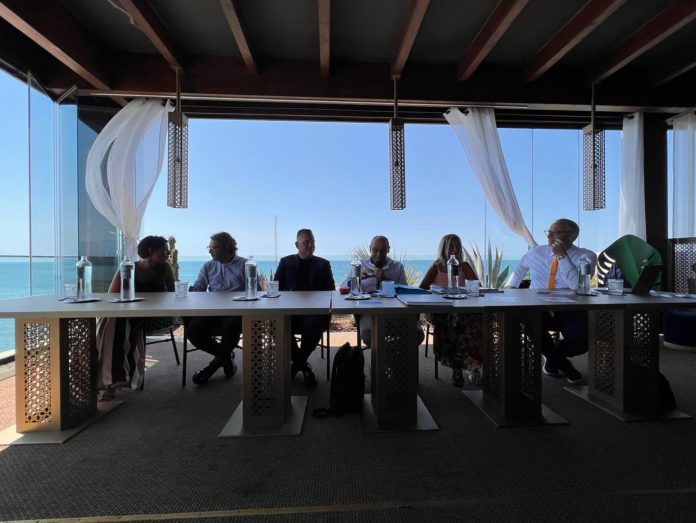 69294537-44DB-45E5-9D5E-2525D90523FF