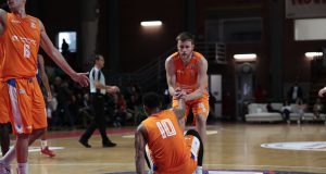 Benacquista Latina tradita dall’emozione all’esordio