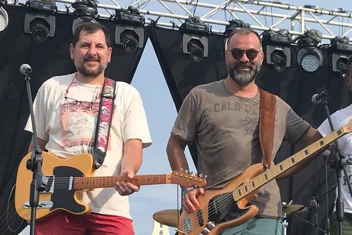 38404537_2307848639229932_5795238156047482880_n