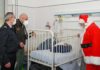 Il Babbo Natale dell’Aeronautica Militare in pediatria al Goretti