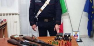 Minturno, spara col fucile al cane della vicina: denunciato