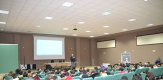 Aprilia, il Commissariato di Cisterna al Liceo Rosselli