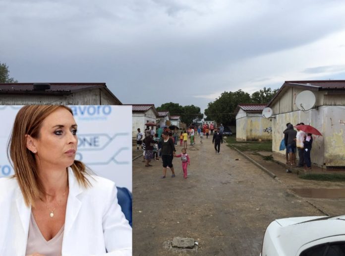 8A382422-4056-4C44-813E-7086126E1EDE