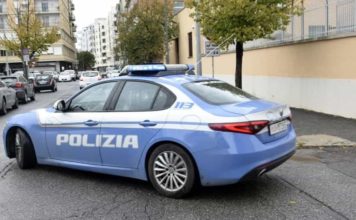 Mangiano al chiosco, poi tentano di andare via senza pagare