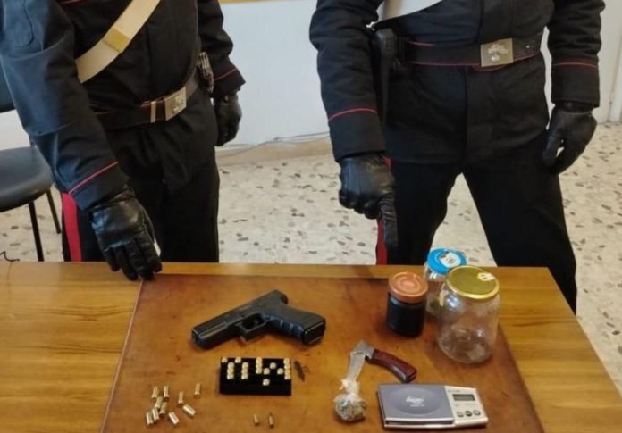 Carabinieri Norma, 18enne denunciato