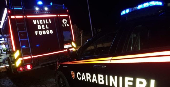 carabinieri e vigili del fuoco