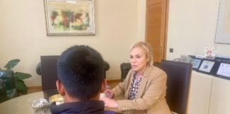 Insulti razzisti al giovane rider, il sindaco Celentano incontra Samir